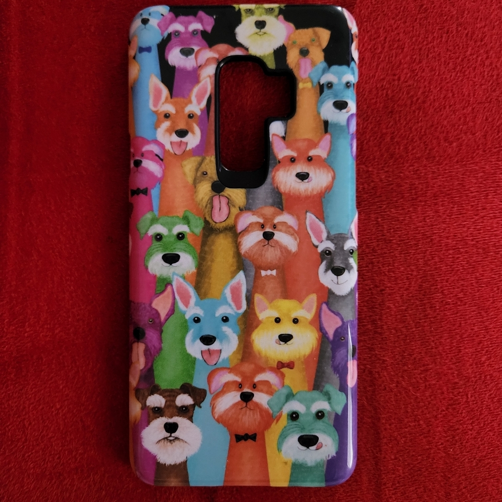 Phone cover for a Galaxy 9s+
